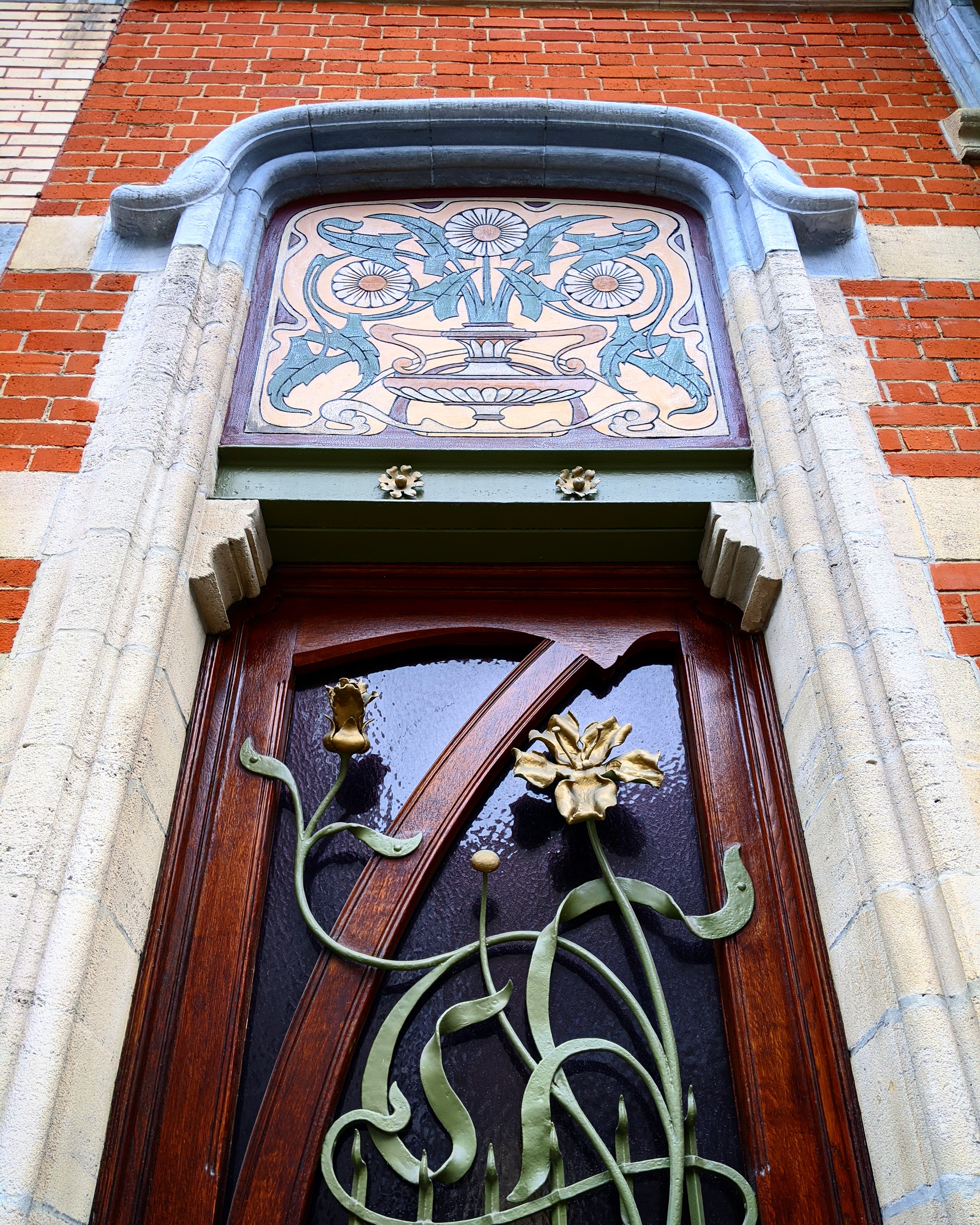 decorative doorway in Brussels